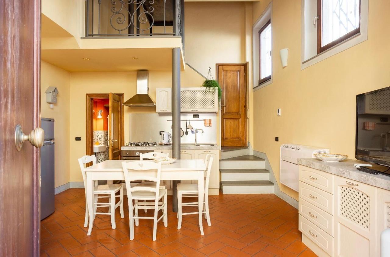 Apartament Cozy Classic Italian House Near Santa Croce, On The Lungarno Florencja Zewnętrze zdjęcie